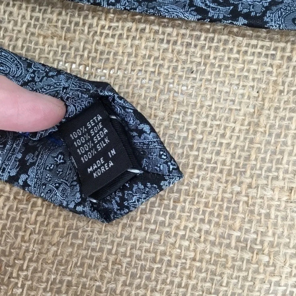 Villini Men’s Hand Made Pure Silk Tie - Picture 5 of 5